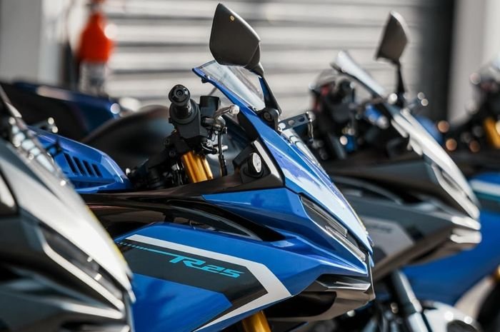 Sematkan DNA World Series, Kupas Perbedaan Yamaha R25 Generasi Baru dan Lama