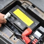 Ini Biang Kerok Penyebab Aki Motor Baru Diganti Tapi Sering Tekor